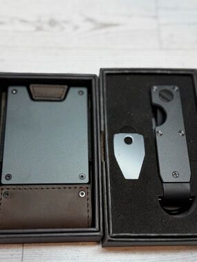 MENS SLIM METAL CARD HOLDER CASH STRAP MINIMALIST PULL TAB WALLET+BLK KEYCASE